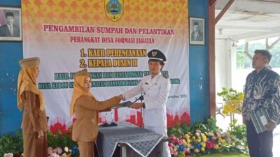 Resmi Dilantik! Kedua Perangkat Baru Desa Kebongede Bantarbolang