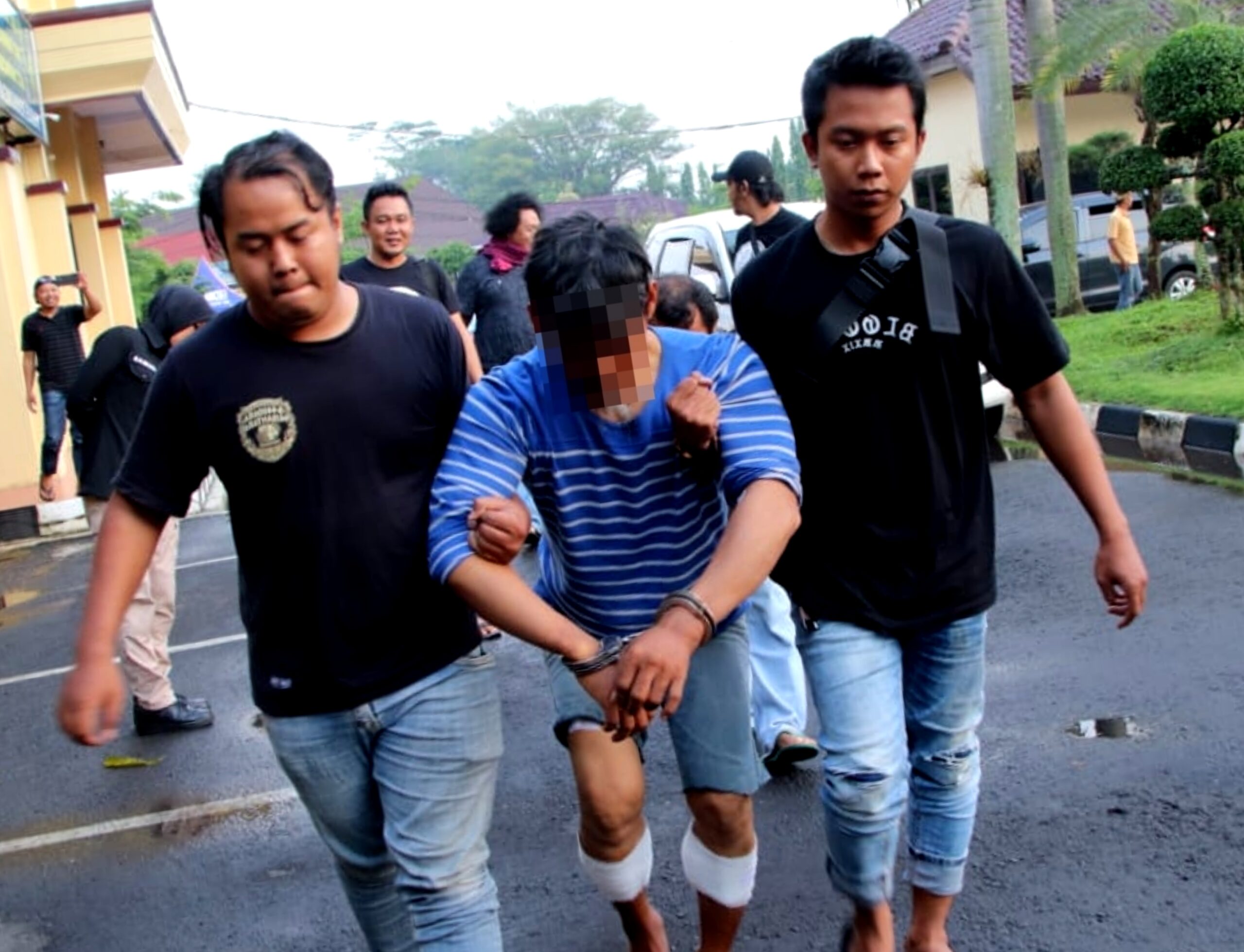 Nekat Maling mobil tetangga pelaku berhasil ditangkap polisi dan diberi timah panas