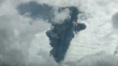 Hari Ini ! Gunung Marapi Kembali Erupsi