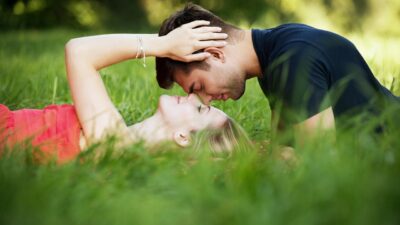 Beberapa Tips Bercinta Agar Tahan Lebih Lama, Poin No. 4 Bikin Kaget !!!