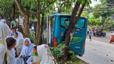 Bus Rombongan TK Al- Makmuriyah Taman Pemalang, Alami Kecelakaan Di Semarang