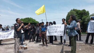 Mahasiswa Gelar Demo Di Depan Kantor Bawaslu Pemalang, Tuntut Tindak Tegas Pelanggaran Pemilu