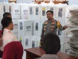 Kapolres Pekalongan Pastikan Keamanan Distribusi Logistik Pemilu 2024 Ke Tingkat PPK