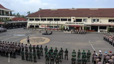Polresta Cilacap Gelar Apel Konsolidasi Berakhirnya PAM TPS Kombes Pol Ruruh: PAM Pungut dan Hitung Suara Berjalan Lancar Kondusif