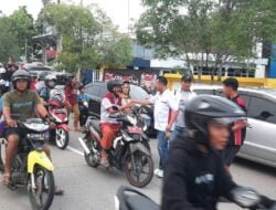 Seduluran Selawase, Road Show PKOB Bagi Takjil di Cilacap Meriah