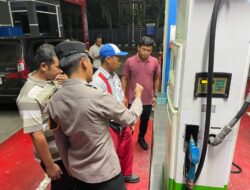 Pastikan Tidak Ada Kecurangan Dan Kelangkaan BBM Polresta Cilacap Sidak SPBU Malam Hari