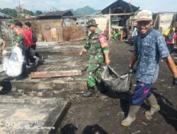 Bersatu Bangkit Pasca Kebakaran: Koramil 11 Belik dan Warga Bersihkan Pasar Belik