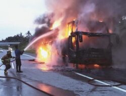 Api Melalap Bus Rosalia Indah di Tol Solo-Semarang, Ini Kronologinya !