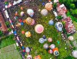 Pesona Festival Balon Tambat Pekalongan Dilihat dari Atas