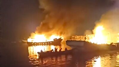4 Kapal Nelayan Ludes Dilalap Api di Cilacap, 7 Damkar Diturunkan!