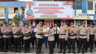 Kapolresta Cilacap Pimpin Tiga Upacara Sekaligus, Salah Satunya PTDH Anggota Polri