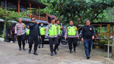 Libur Lebaran di Pekalongan: Kapolres Patroli Bareng PJU, Pastikan Wisatawan Aman