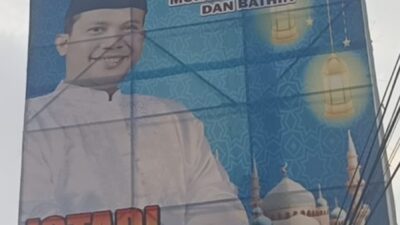 Baliho Idul Fitri Diduga Tak Berizin, Dinas Terkait Diminta Tertibkan