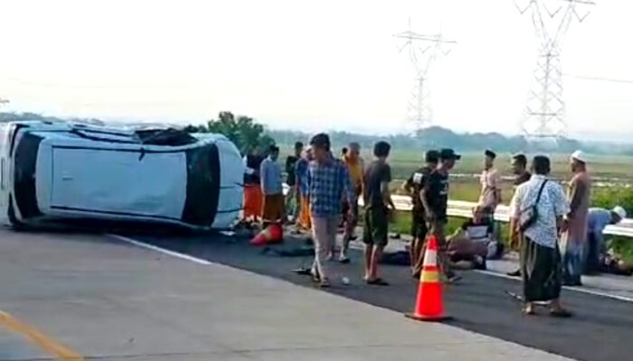1 Orang Tewas dalam Kecelakaan Tunggal Avanza di KM 298 Tol Pejagan-Pemalang