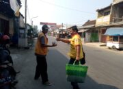 Lebih Dari Sekedar Profesi: Ramsus Seorang Jurnalis Berbagi Kepedulian Bagikan Nasi Bungkus