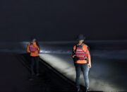 Basarnas Cilacap Lakukan Pencarian Korban Tenggelam di Pantai Kertojayan Purworejo