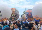 Meriah Puluhan Balon Udara Hiasi Langit Purwokerto Menyambut Milad Ke-59 UMP