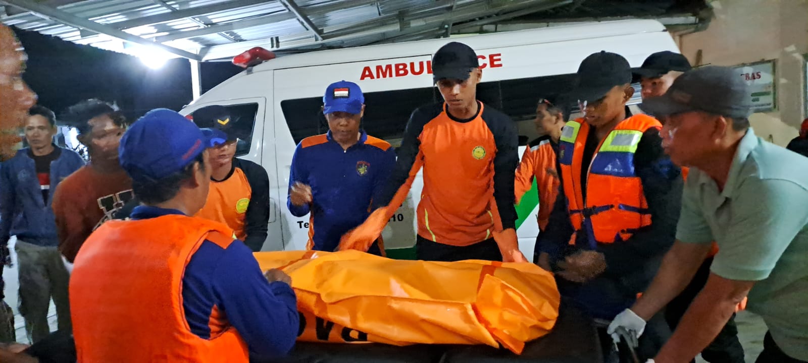 Pantai Telukpenyu Cilacap