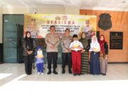Bentuk Kepedulian Kepada Putra Putri Anggota Yang Sudah Meninggal Polresta Cilacap Serahkan Beasiswa