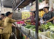 Ketua Paguyuban Pasar Sidodadi Cilacap Curhat ke Awaluddin Lantai Belum di Keramik