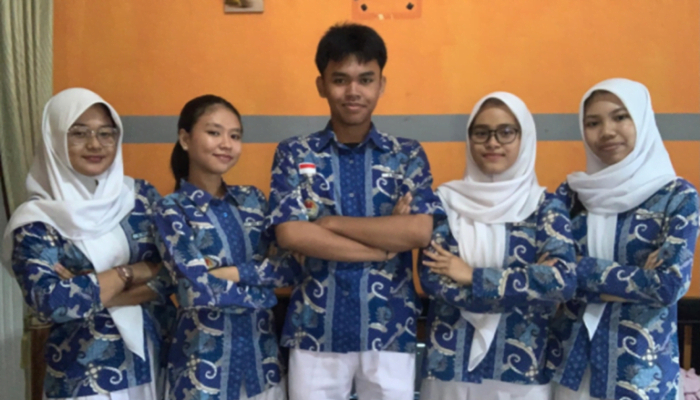 Melalui Penelitian Berjudul Diabetes Lowering Jelly Candy From Bougenvile Flower Extract SMAN 1 Maos Raih Medali Perunggu di Ajang IYBS