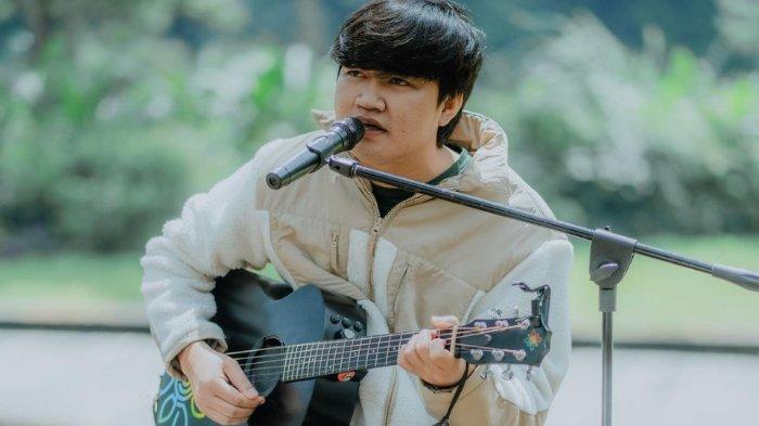 Sekecewa Itu - Angga Candra
