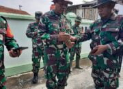 Sidak, Danramil Jeruklegi Cek HP Anggota Pastikan Tidak Ada Aplikasi Judol dan Pinjol