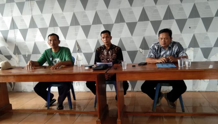 Oknum Ketua RT Desa Lodaya Dituntut Mundur Oleh Warga Atas Dugaan Perselingkuhan