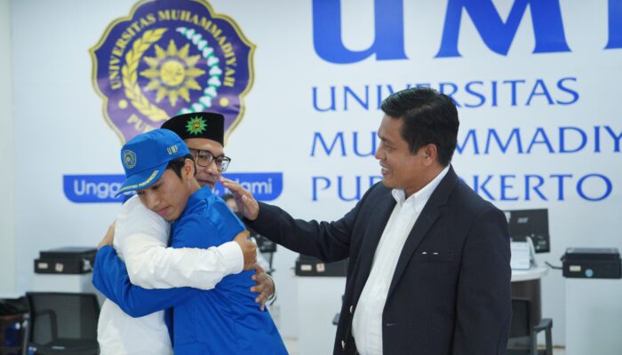 Terima Beasiswa 100 Persen Dari PKU Muhammadiyah Sruweng Kebumen, Tangis Haru Warnai Anugrah Agung Diterima di Fakultas Kedokteran UMP