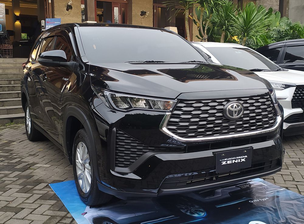 Toyota Kijang Innova Zenix