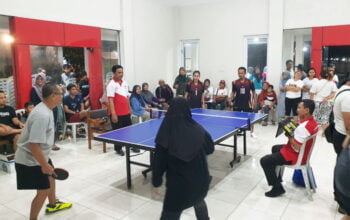 Kelurahan Muktiharjo Kidul Gelar Lomba Tenis Meja HUT RI 79