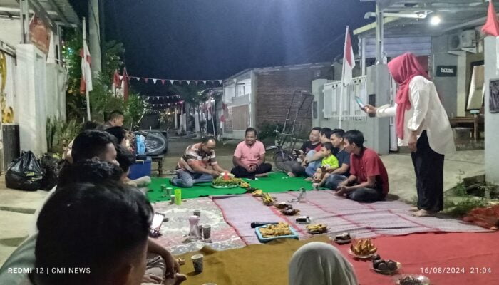 Warga KBA Cluster Mulia Blok E Gelar Malam Wungon Meriahkan HUT RI Ke-79