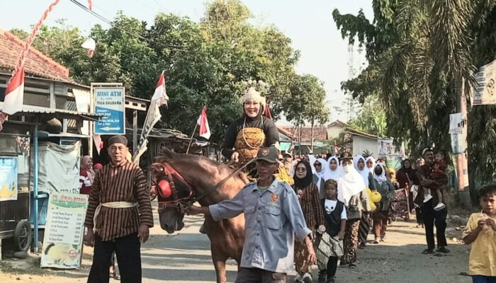 Semangat Kemerdekaan: Desa Sitemu Ikut Serta dalam Karnaval HUT RI ke-79