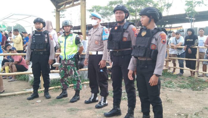 Puluhan Aparat Gabungan Amankan Laga Final Turnamen Sepakbola Salakbrojo Cup