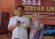 Bupati Acungi Jempol Kelompok Simpan Pinjam Perempuan