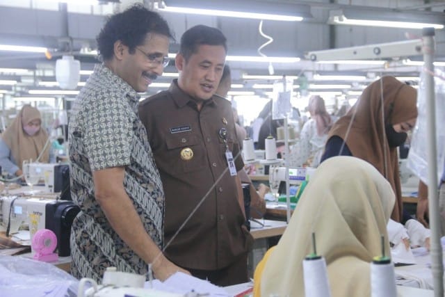 Pemkab Pemalang Bantu Siswa, Gratiskan Seragam