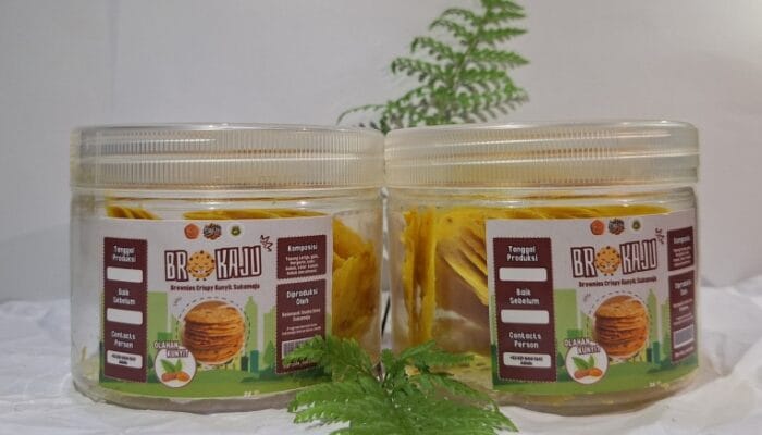 Tim Progam Inovasi Desa UKM Rohis Ar-Rahman Universitas Jambi Berhasil Menyulap Kunyit Segar Jadi Camilan Nikmat