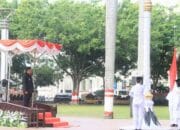 Bupati Pemalang Mansur Hidayat Pimpin Upacara Hari Guru Nasional dan HUT PGRI ke-79