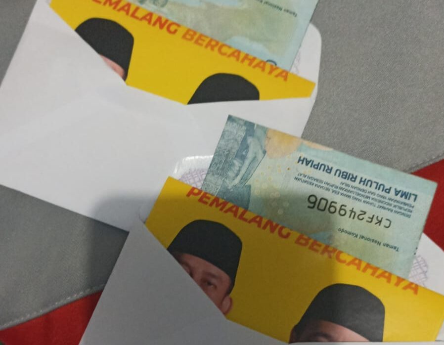 Beredar Amplop Rp 50 Ribu Bergambar Paslon Bupati dengan Sloggan Pemalang Bercahaya, Diduga Praktik Money Politik!