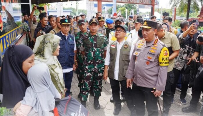 Kapolri Tinjau Arus Mudik Nataru di Tol Jakarta – Cikampek