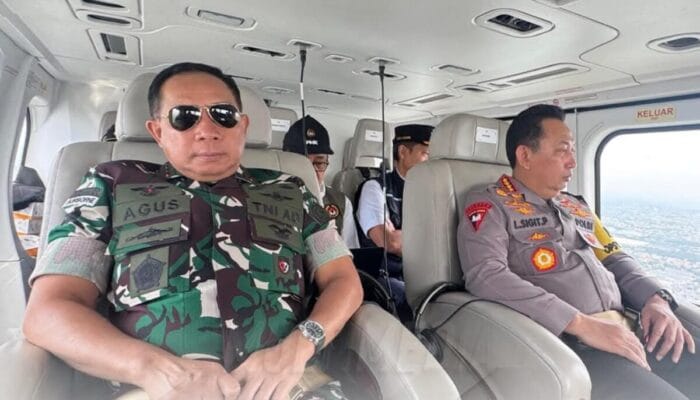 Kapolri dan Panglima TNI Pantau Arus Mudik Nataru Dari Udara