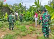 Anggota Koramil 09/Bantarbolang Laksanakan Penghijauan Bersama Masyarakat Desa Wanarata