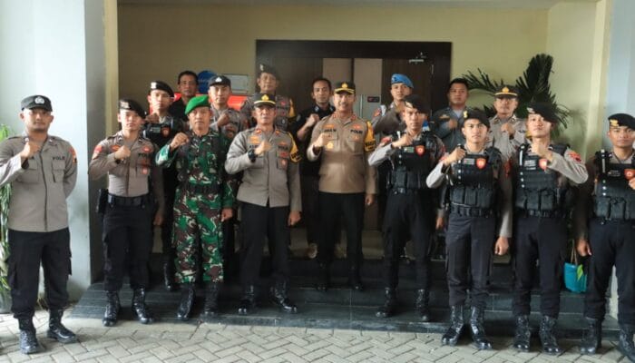 Rapat Pleno Terbuka Rekapitulasi Pilkada 2024, Polresta Cilacap Terjunkan Puluhan Personel