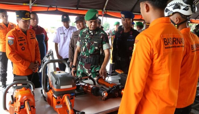 Dandim Cilacap Pimpin Gelar Pasukan Kesiapan Penanggulangan Bencana Lintas Satuan