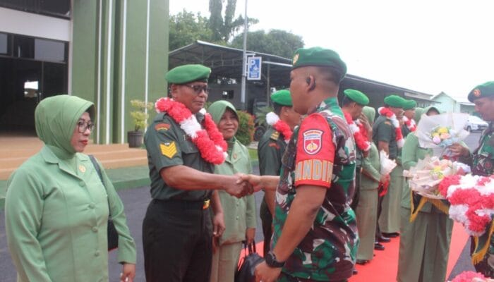 Prajurit dan PNS Kodim 0711/Pemalang Purna Tugas, Dihargai dengan Acara Wisuda