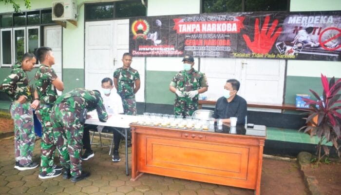 Korem 071/Wijayakusuma Sidak Anggota untuk Tes Urine Antisipasi Penyalahgunaan Narkoba
