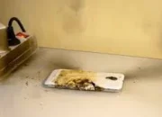 Hati-Hati! Ini 10 Bahaya Cas HP yang Bisa Sebabkan Ledakan