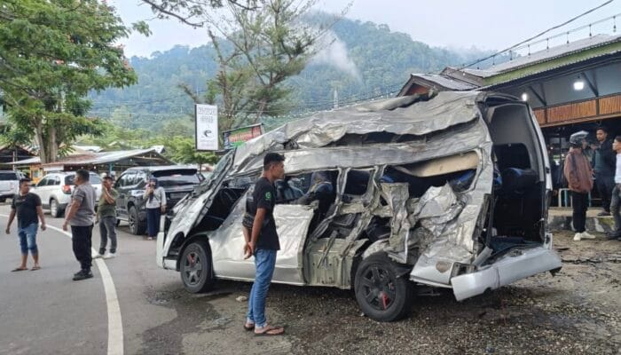 5 Orang Tewas dalam Kecelakaan Maut di Jalan Banda Aceh-Medan