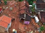 Bencana Longsor dan Banjir Pekalongan, 17 Orang Meninggal Dunia