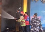 Tempat Hiburan Karaoke ‘Happy’ di Tegal Dilanda Kebakaran Hebat